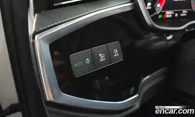 Audi Q3 2020 2.0 Автомат в Москве № 162772, миниатюра 9