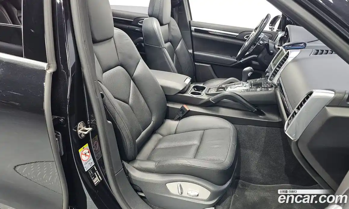 Porsche Cayenne 2016 3.6 Автомат в Москве № 165410, фото 3