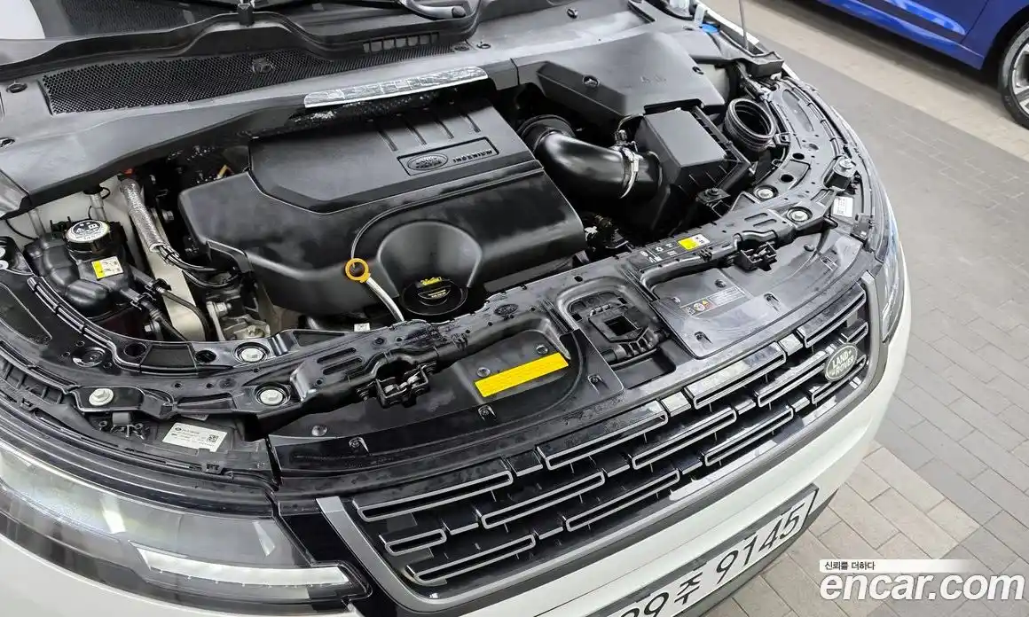 Land Rover Range-Rover Evoque 2024 2.0 Автомат в Москве № 166005, фото 15