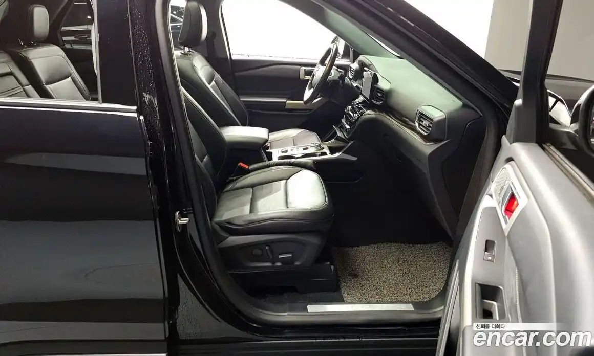 Ford Explorer 2021 3.0 Автомат в Москве № 170833, фото 4