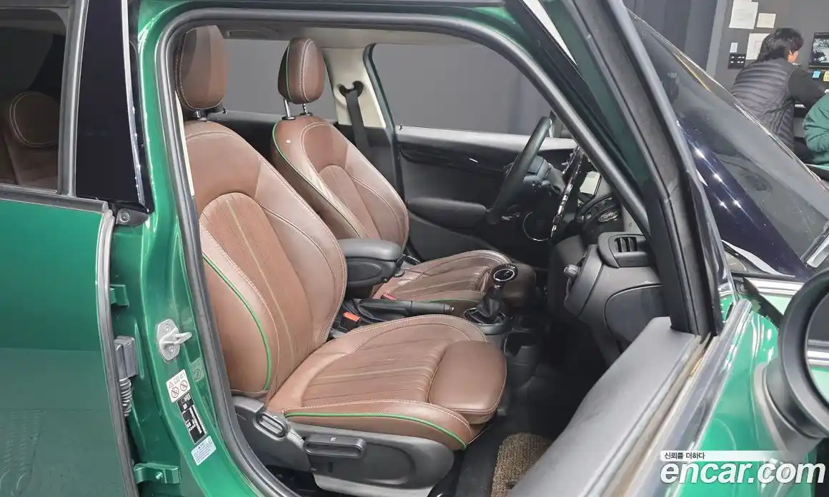 Mini Cooper 2019 1.5 Автомат в Москве № 187414, фото 13