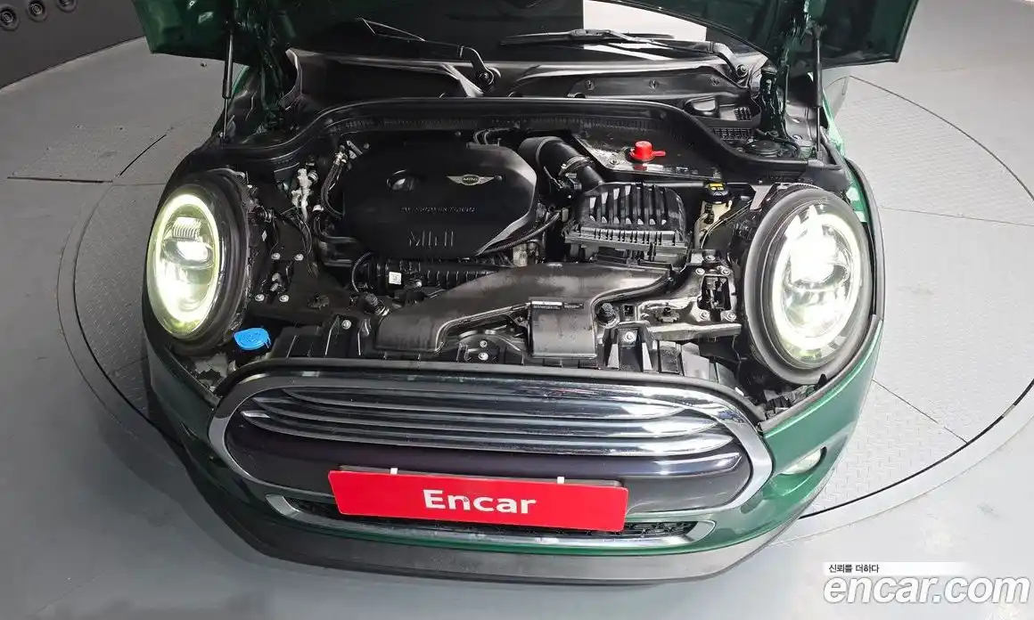 Mini Cooper 2019 1.5 Автомат в Москве № 187414, фото 15