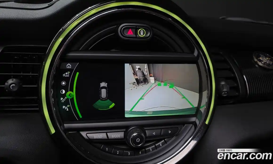 Mini Cooper 2019 1.5 Автомат в Москве № 187414, фото 7