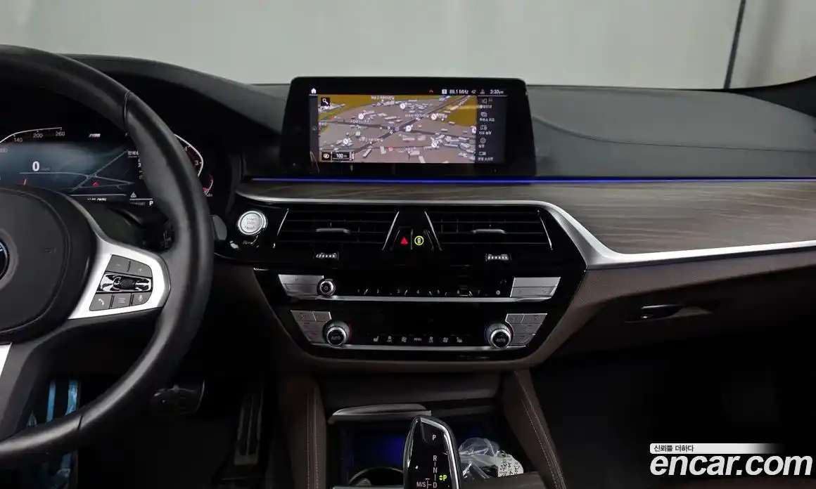 BMW 5-Series 2020 2.0 Автомат в Москве № 191943, фото 3