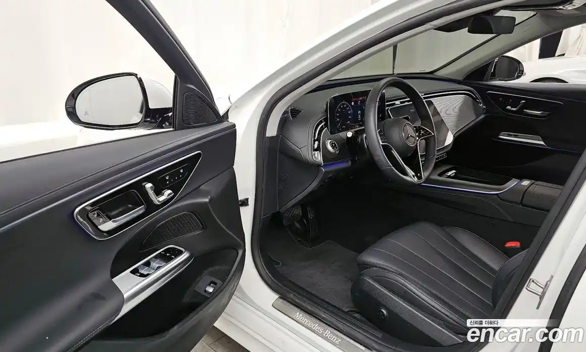 Mercedes-Benz E-Class 2024 2.0 Автомат в Москве № 193818, фото 1