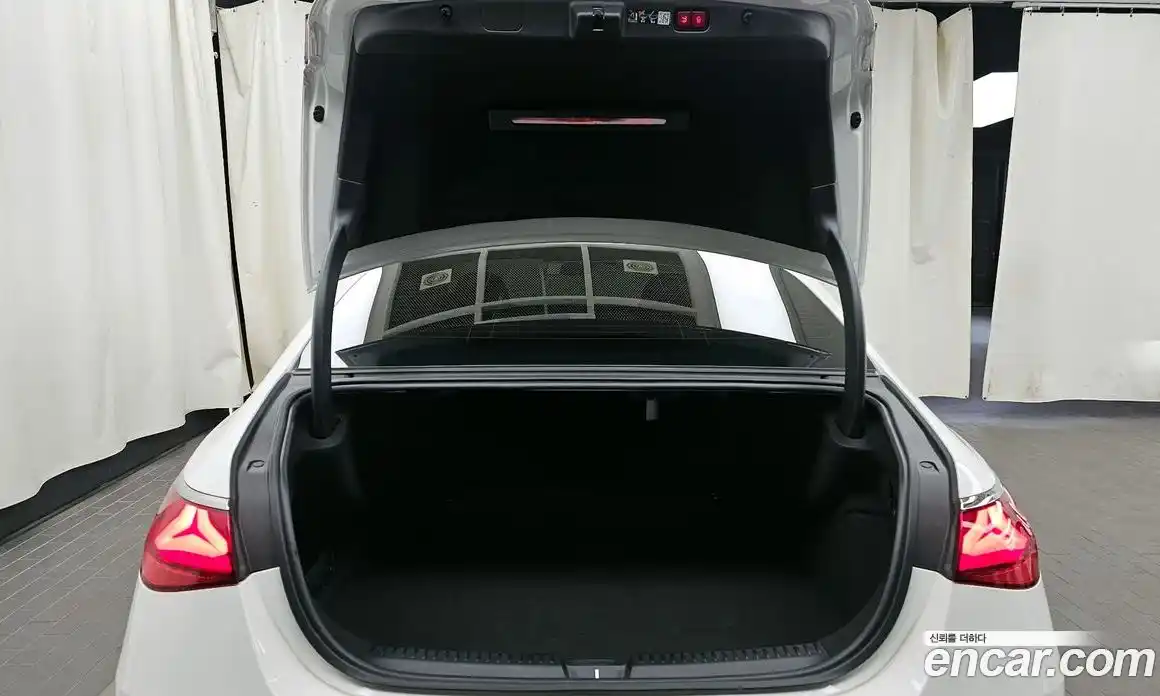 Mercedes-Benz E-Class 2024 2.0 Автомат в Москве № 193818, фото 3