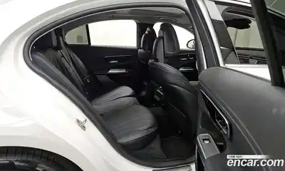 Mercedes-Benz E-Class 2024 2.0 Автомат в Москве № 193818, миниатюра 7