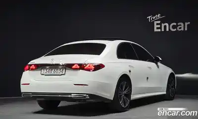 Mercedes-Benz E-Class 2024 2.0 Автомат в Москве № 193818, миниатюра 10