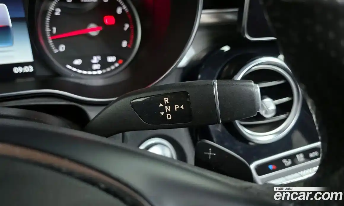 Mercedes-Benz GLC-Class 2019 2.0 Автомат в Москве № 195361, фото 19