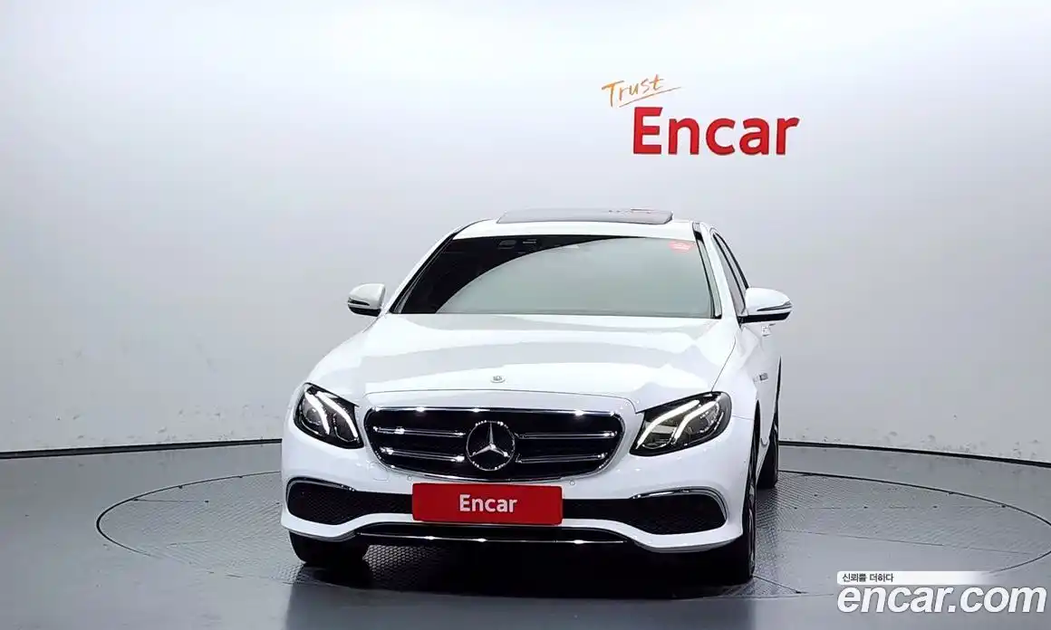 Mercedes-Benz E-Class 2020 2.0 Автомат в Москве № 195371, фото 17