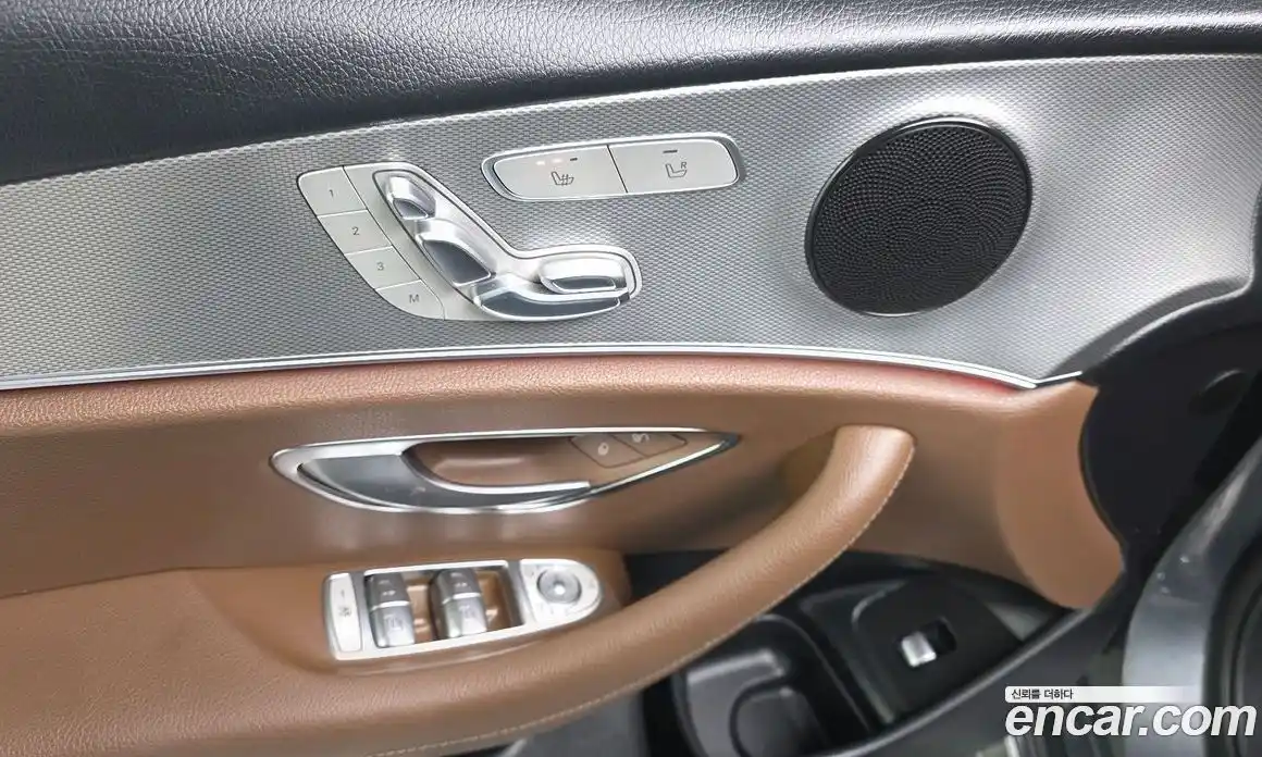 Mercedes-Benz E-Class 2018 2.0 Автомат в Москве № 195566, фото 14