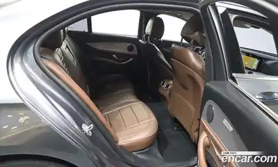 Mercedes-Benz E-Class 2018 2.0 Автомат в Москве № 195566, миниатюра 2