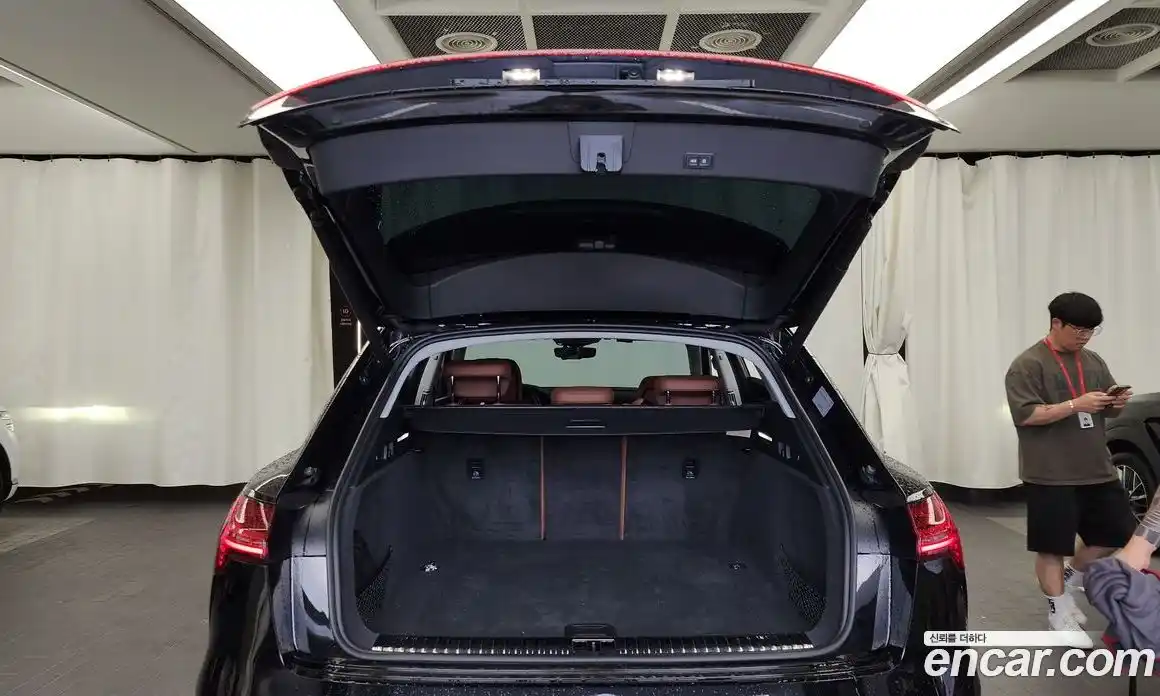 Audi Q8 e-tron 2024 0.2 Автомат в Москве № 195914, фото 20