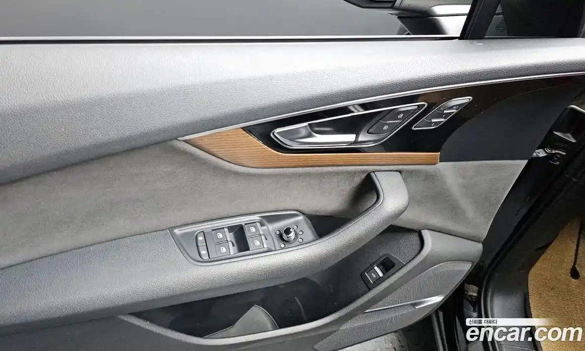 Audi Q7 2016 3.0 Автомат в Москве № 196552, фото 11