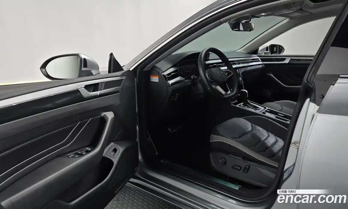 Volkswagen Arteon 2022 2.0 Автомат в Москве № 199012, фото 3