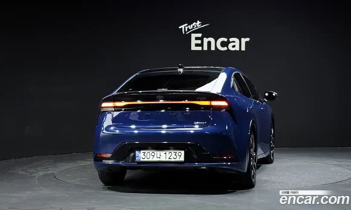 Toyota Prius 2024 2.0 Автомат в Москве № 199520, фото 16