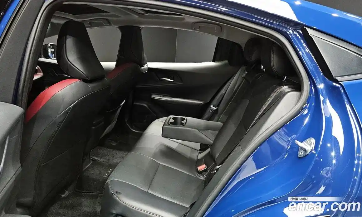 Toyota Prius 2024 2.0 Автомат в Москве № 199520, фото 18