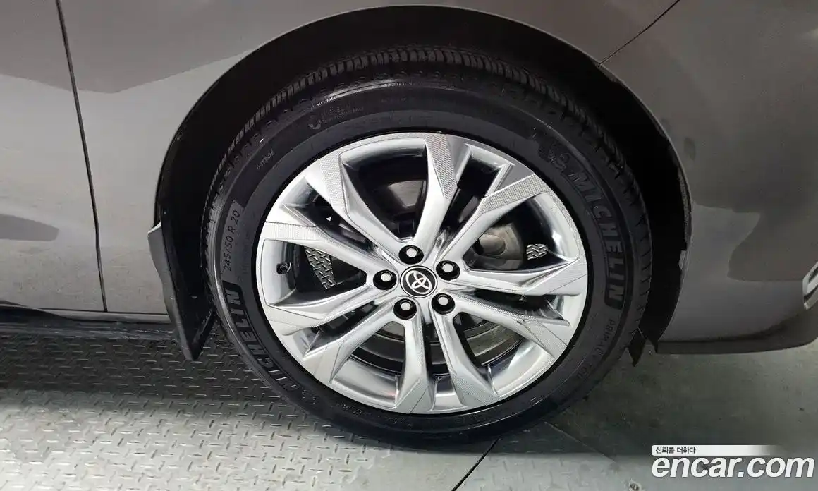 Toyota Sienna 2023 2.5 Автомат в Москве № 199639, фото 8