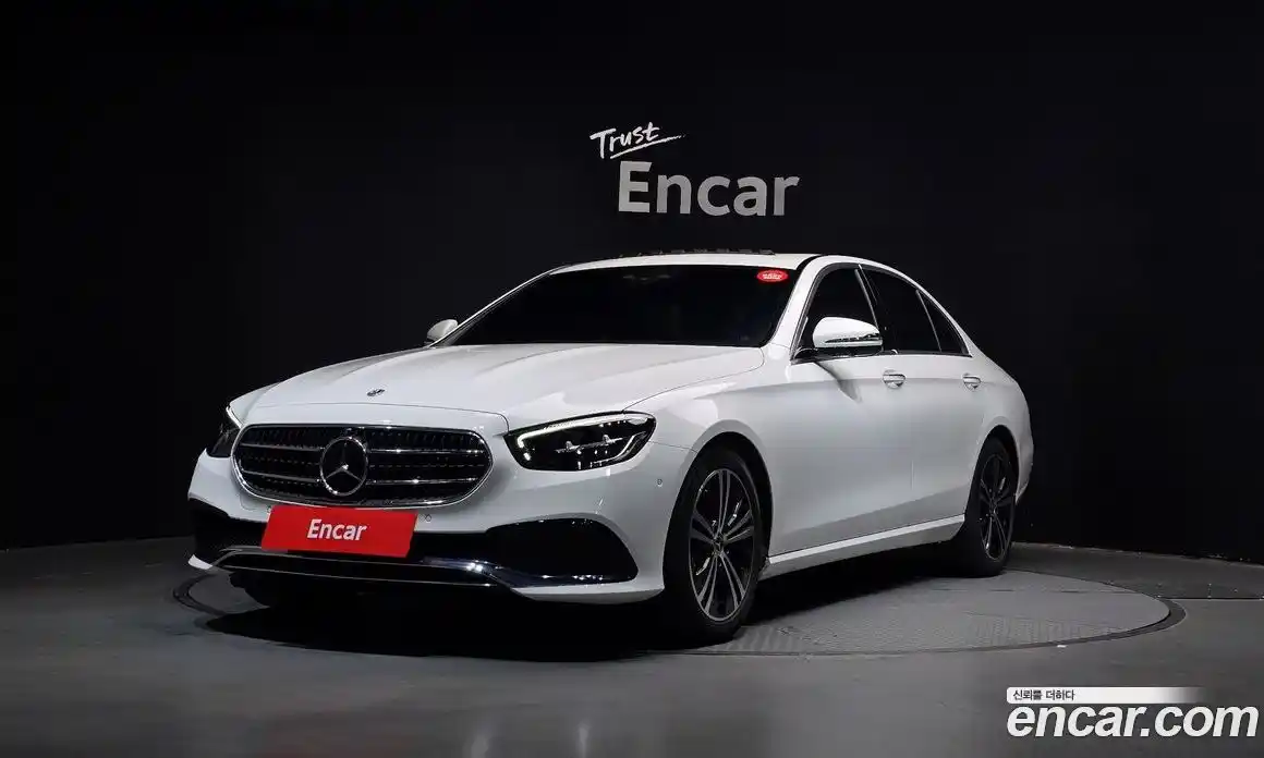 Mercedes-Benz E-Class 2022 2.0 Автомат в Москве № 205546, фото 17