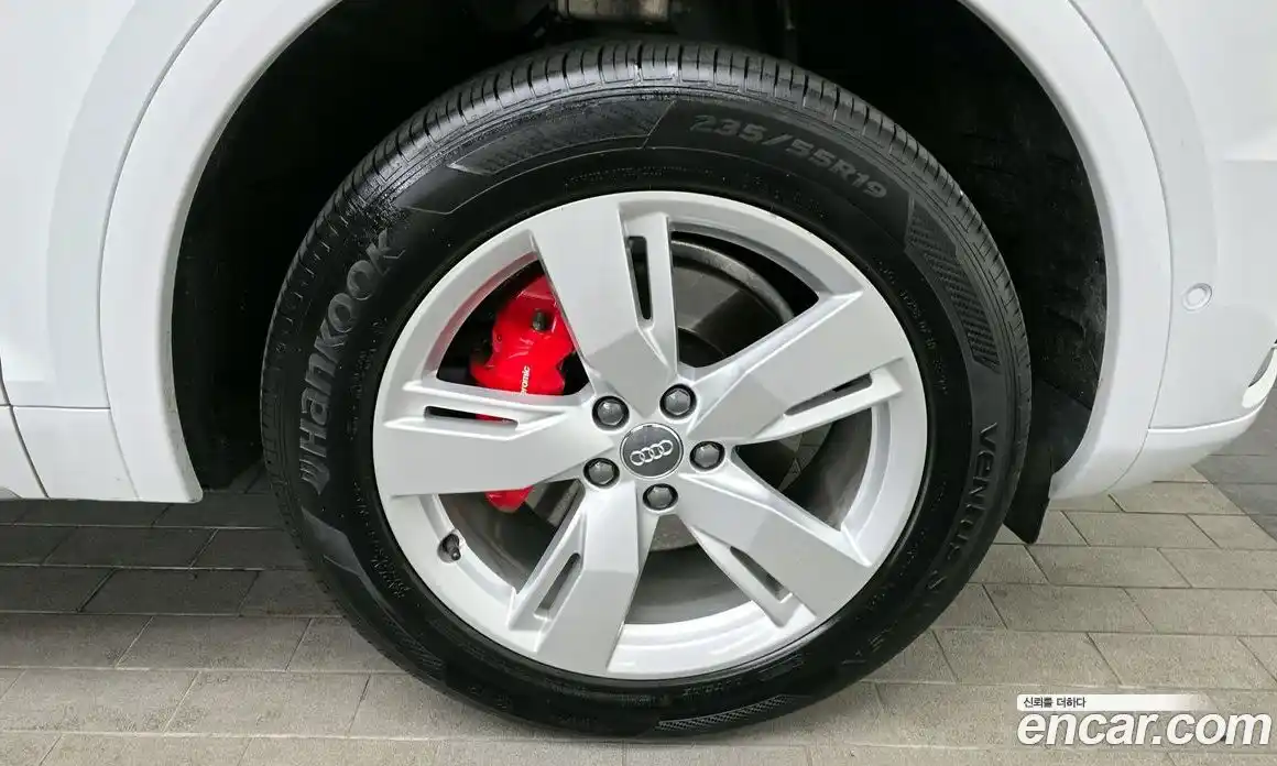 Audi Q5 2020 2.0 Автомат в Москве № 210390, фото 13