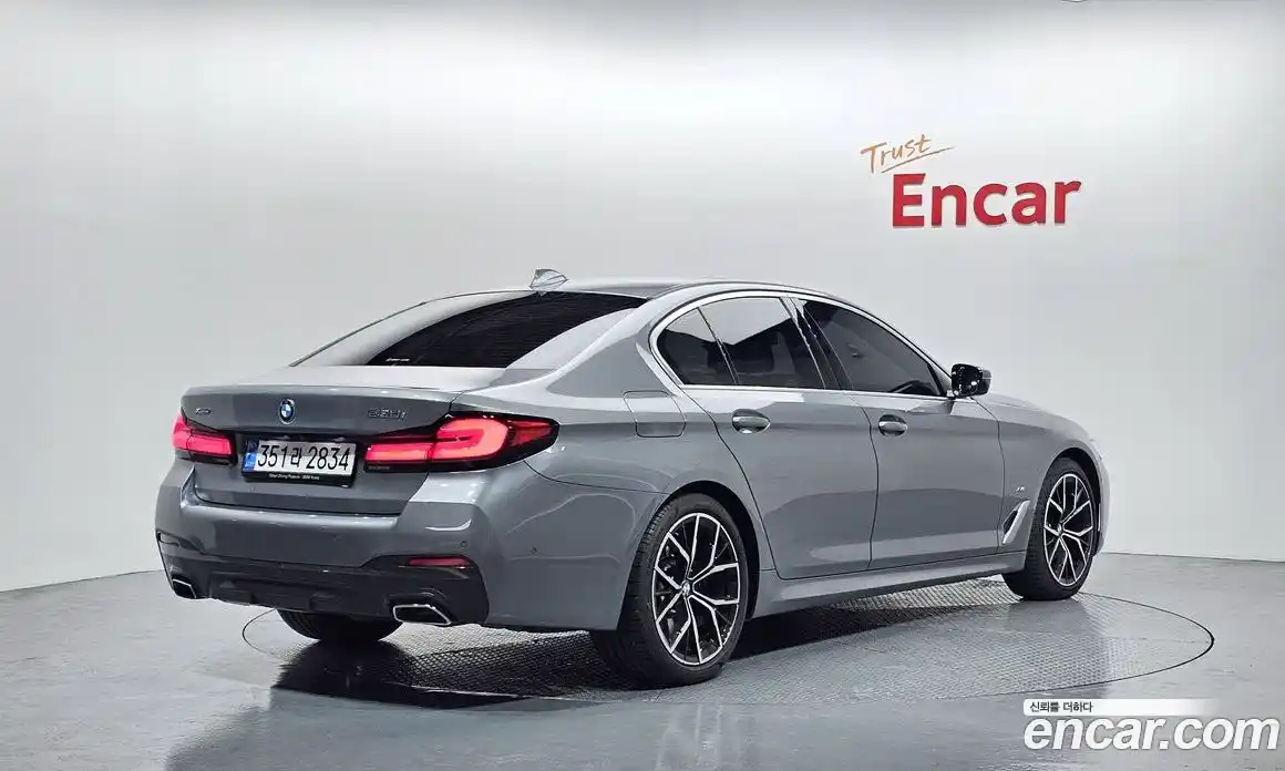 BMW 5-Series 2023 2.0 Автомат в Москве № 211525, фото 1