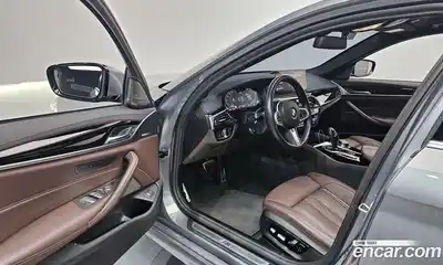 BMW 5-Series 2023 2.0 Автомат в Москве № 211525, миниатюра 4