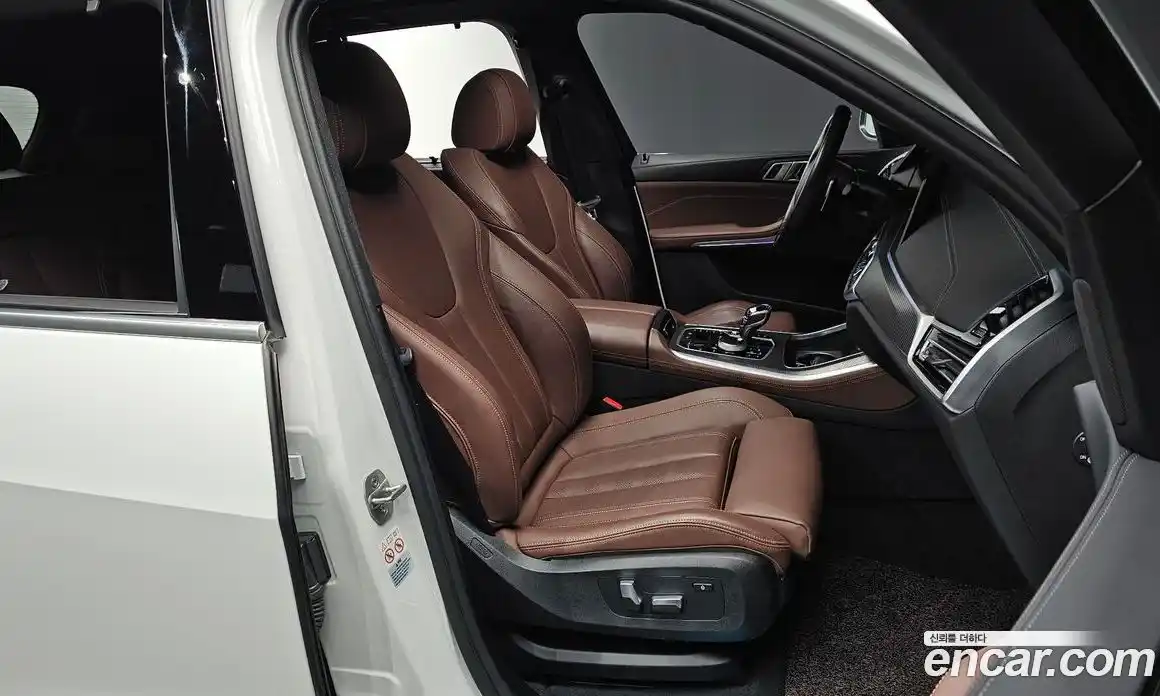 BMW X5 2022 3.0 Автомат в Москве № 211725, фото 2