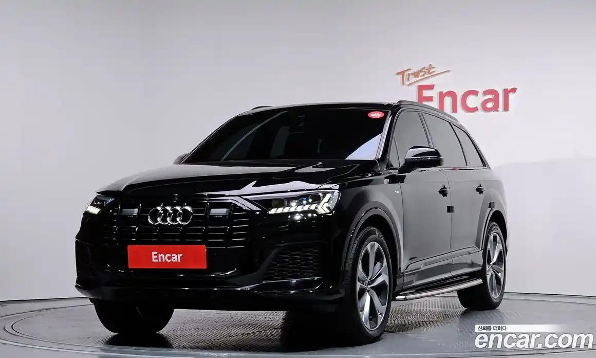 Audi Q7 2022 3.0 Автомат в Москве № 212313, фото 1