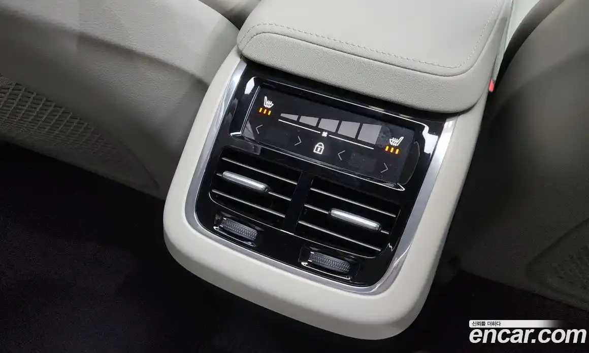 Volvo XC60 2026 2.0 Автомат в Москве № 212757, фото 14