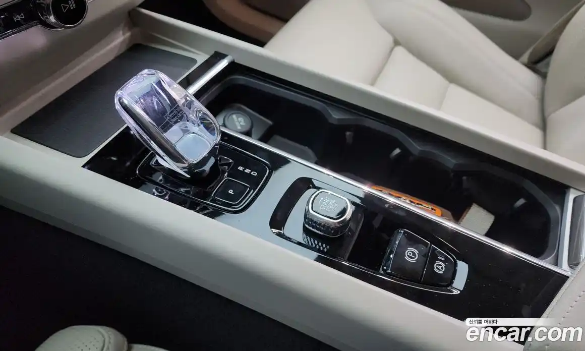 Volvo XC60 2026 2.0 Автомат в Москве № 212757, фото 16