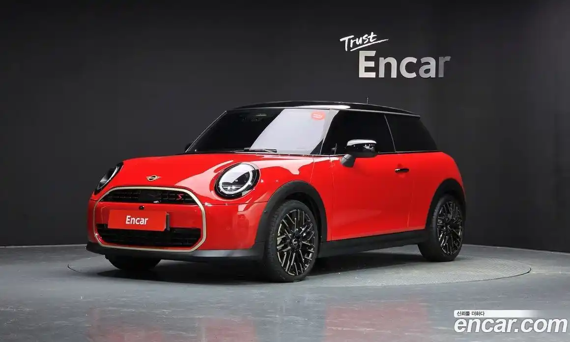 Mini Cooper 2025 2.0 Автомат в Москве № 214000, фото 16