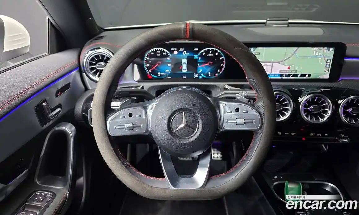 Mercedes-Benz CLA-Class 2023 2.0 Автомат в Москве № 219712, фото 20