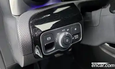 Mercedes-Benz CLA-Class 2023 2.0 Автомат в Москве № 219712, миниатюра 2