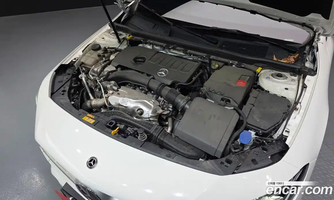 Mercedes-Benz CLA-Class 2023 2.0 Автомат в Москве № 219712, фото 4