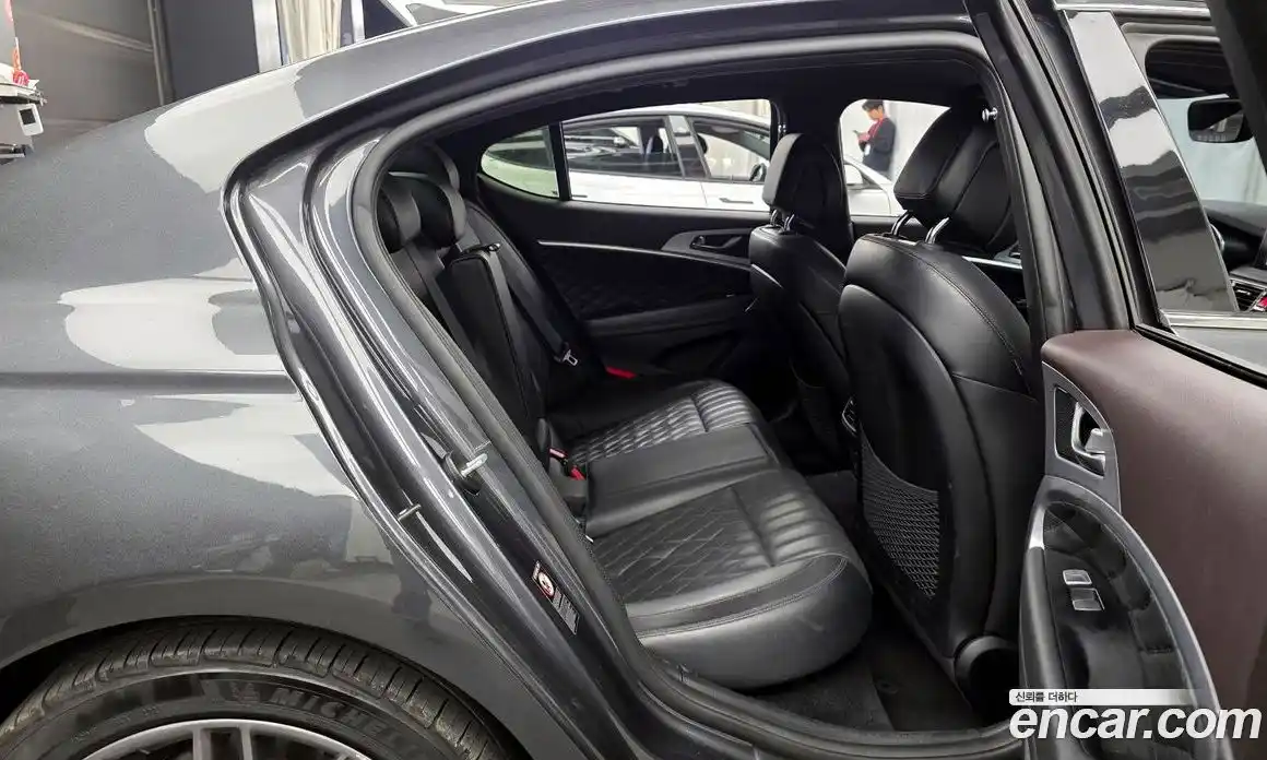 Genesis G70 2018 2.0 Автомат в Москве № 224226, фото 11