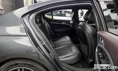 Genesis G70 2018 2.0 Автомат в Москве № 224226, миниатюра 11