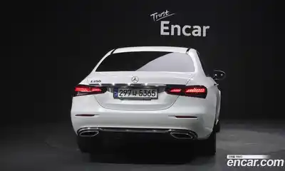 Mercedes-Benz E-Class 2021 2.0 Автомат в Москве № 224983, миниатюра 11