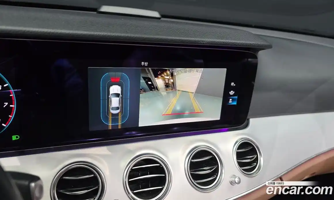 Mercedes-Benz E-Class 2021 2.0 Автомат в Москве № 224983, фото 18