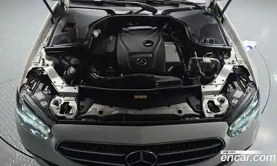 Mercedes-Benz E-Class 2021 2.0 Автомат в Москве № 224983, миниатюра 7