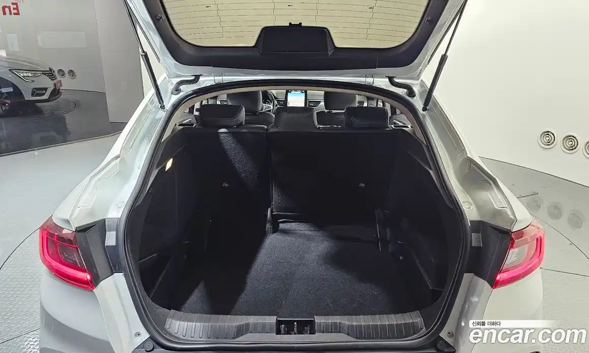 Renault XM3 2023 1.6 Автомат в Москве № 225320, фото 17