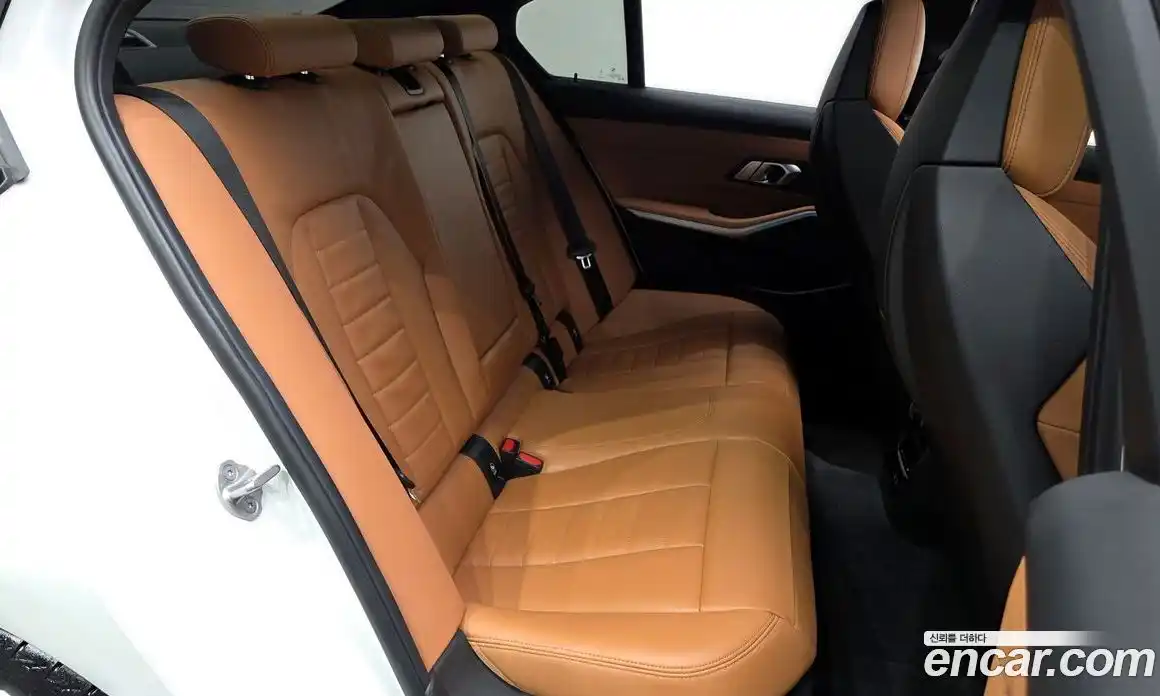 BMW 3-Series 2024 3.0 Автомат в Москве № 228125, фото 8