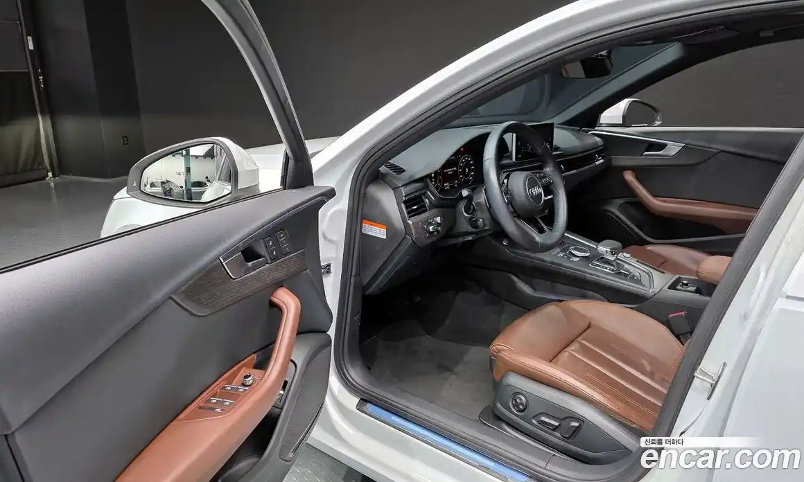 Audi A4 2019 2.0 Автомат в Москве № 229761, фото 4