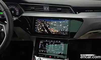Audi e-tron 2023 0.2 Автомат в Москве № 229767, миниатюра 7