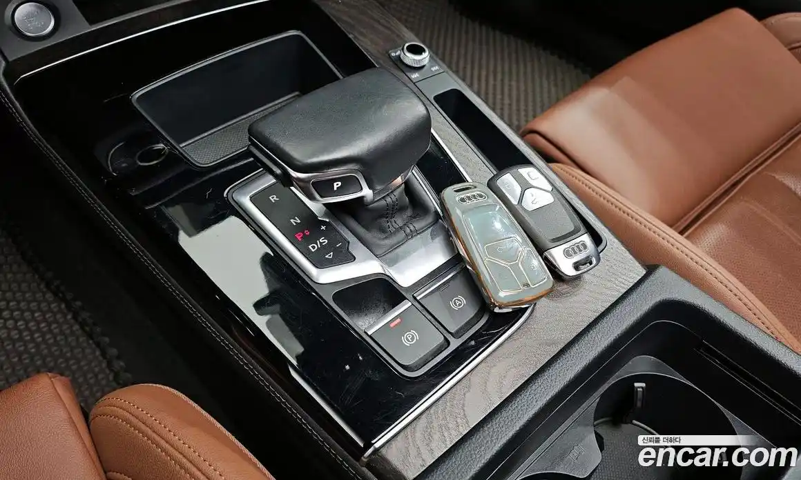 Audi Q5 2023 2.0 Автомат в Москве № 229895, фото 7