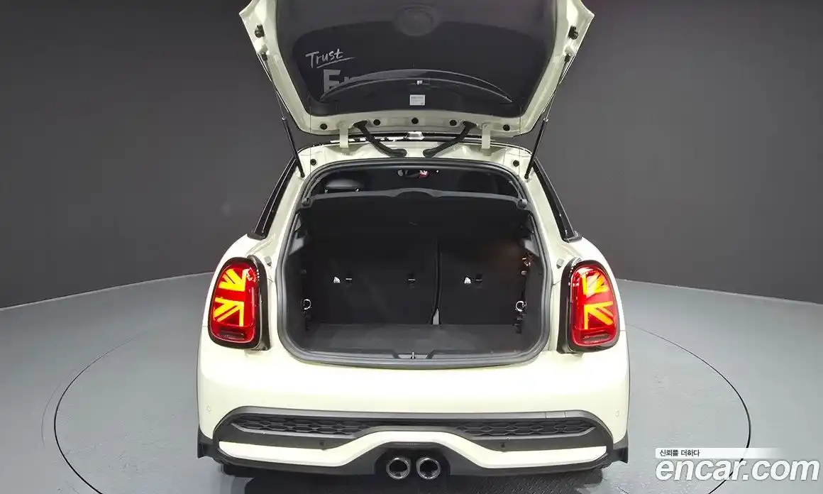 Mini Cooper 2022 2.0 Автомат в Москве № 231405, фото 2