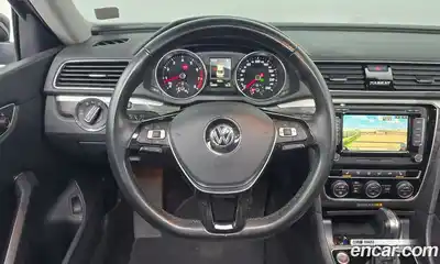 Volkswagen Passat 2018 2.0 Автомат в Москве № 232083, миниатюра 10