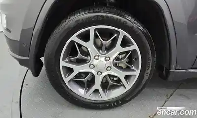 Jeep Cherokee 2021 3.6 Автомат в Москве № 232338, миниатюра 2