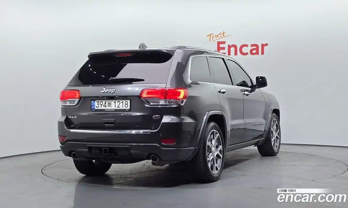 Jeep Cherokee 2021 3.6 Автомат в Москве № 232338, фото 9