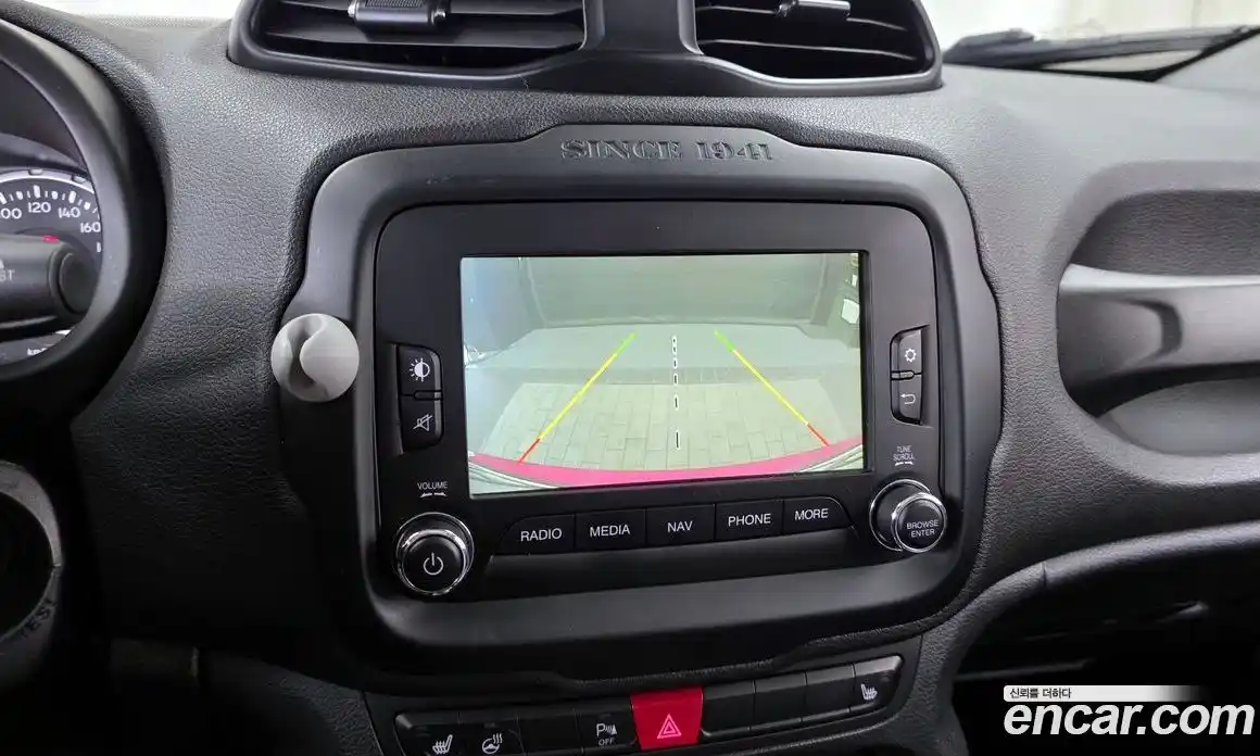 Jeep Renegade 2016 2.0 Автомат в Москве № 232762, фото 9