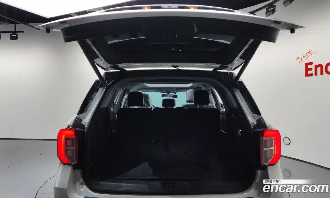 Ford Explorer 2021 2.3 Автомат в Москве № 233159, фото 15